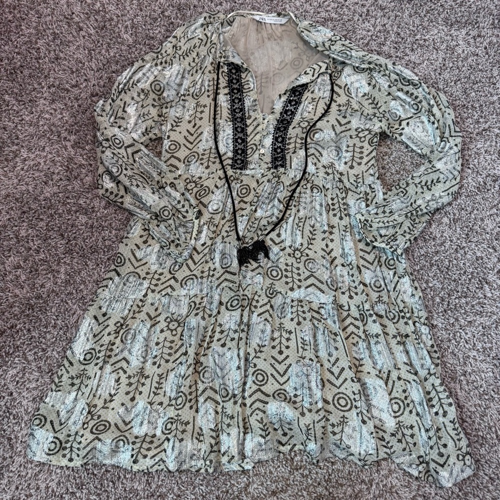 Zara Silver and Beige Graphic Tunic Dress with Bib Collar